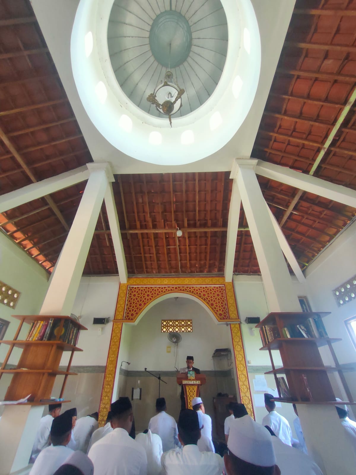 Dua Bahasa Berbeda Dalam Mengekspresikan Rasa Cinta Yang Sama